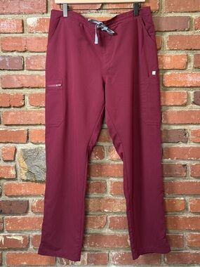 Figs Women’s Scrub pants burgundy Size Large TW2000R